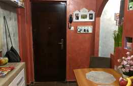 Apartament de 2 camere, recent renovat, zona Dâmbul Pietros