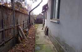 Teren  de 500 mp cu casa de 170 mp, in Sâncraiu la drumul principal 