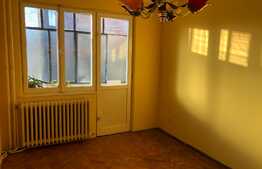 Investiție! Apartament cu 2 camere, semidecomandat, ideal pentru un cuplu, zonă semicentrală