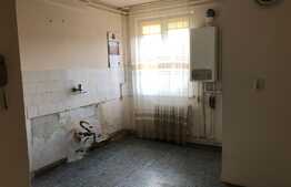 Investiție! Apartament cu 2 camere, semidecomandat, ideal pentru un cuplu, zonă semicentrală