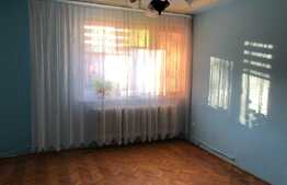 Investiție! Apartament cu 2 camere, semidecomandat, ideal pentru un cuplu, zonă semicentrală