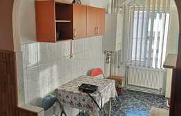Apartament de 2 camere, 51 mp, decomandat, cartierul Tudor