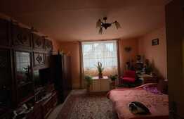 Casa de vânzare cu 4 camere, 118 mp, zona piața Armatei