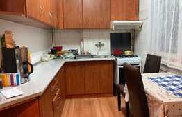 Apartament de 3 camere, 62 mp, decomandat, zona Dâmbu