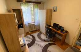 Apartament de 3 camere, 62 mp, decomandat, zona Dâmbu