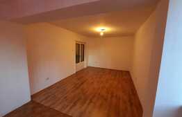 Apartament cu 3 camere decomandat, 60 mp, in Dambu Pietros!