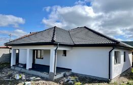 Casa nouă stil mediteranean, 180 mp utili, 610 mp teren, zona  Santana