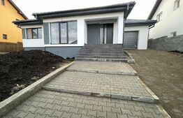 Casa nouă stil mediteranean, 180 mp utili, 610 mp teren, zona  Santana