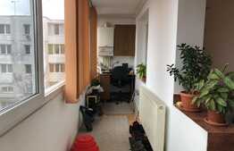Apartament de 2 camere, decomandat, ideal pentru o familie, zona Tudor