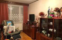  Apartament de 3 camere, 57 mp, zonă semicentrală