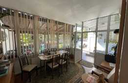 Casa cu 6 camere, 220 Mp în zona Piața armatei