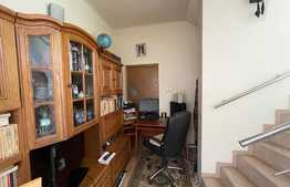 Casa cu 6 camere, 220 Mp în zona Piața armatei