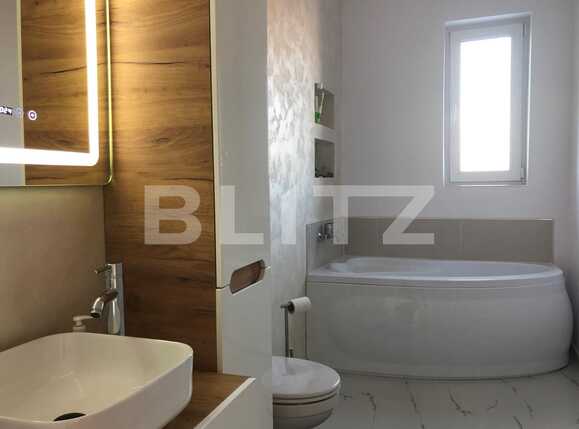 Apartament tip penthouse de vanzare 4 camere decomandat Targu Mures BLITZ 77601AV | Poza16