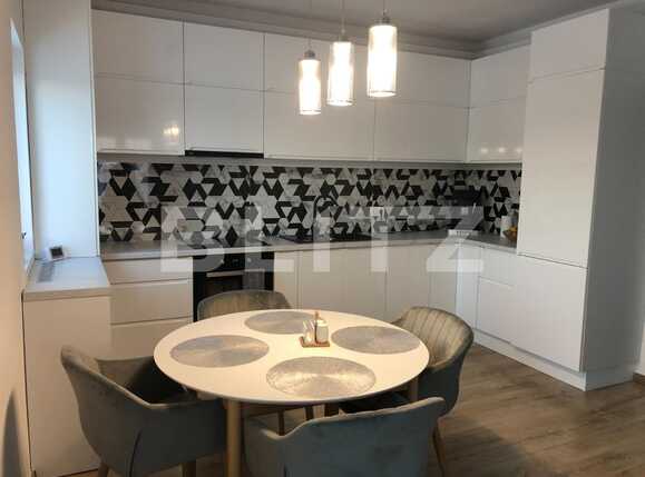 Apartament tip penthouse de vanzare 4 camere decomandat Targu Mures BLITZ 77601AV | Poza4