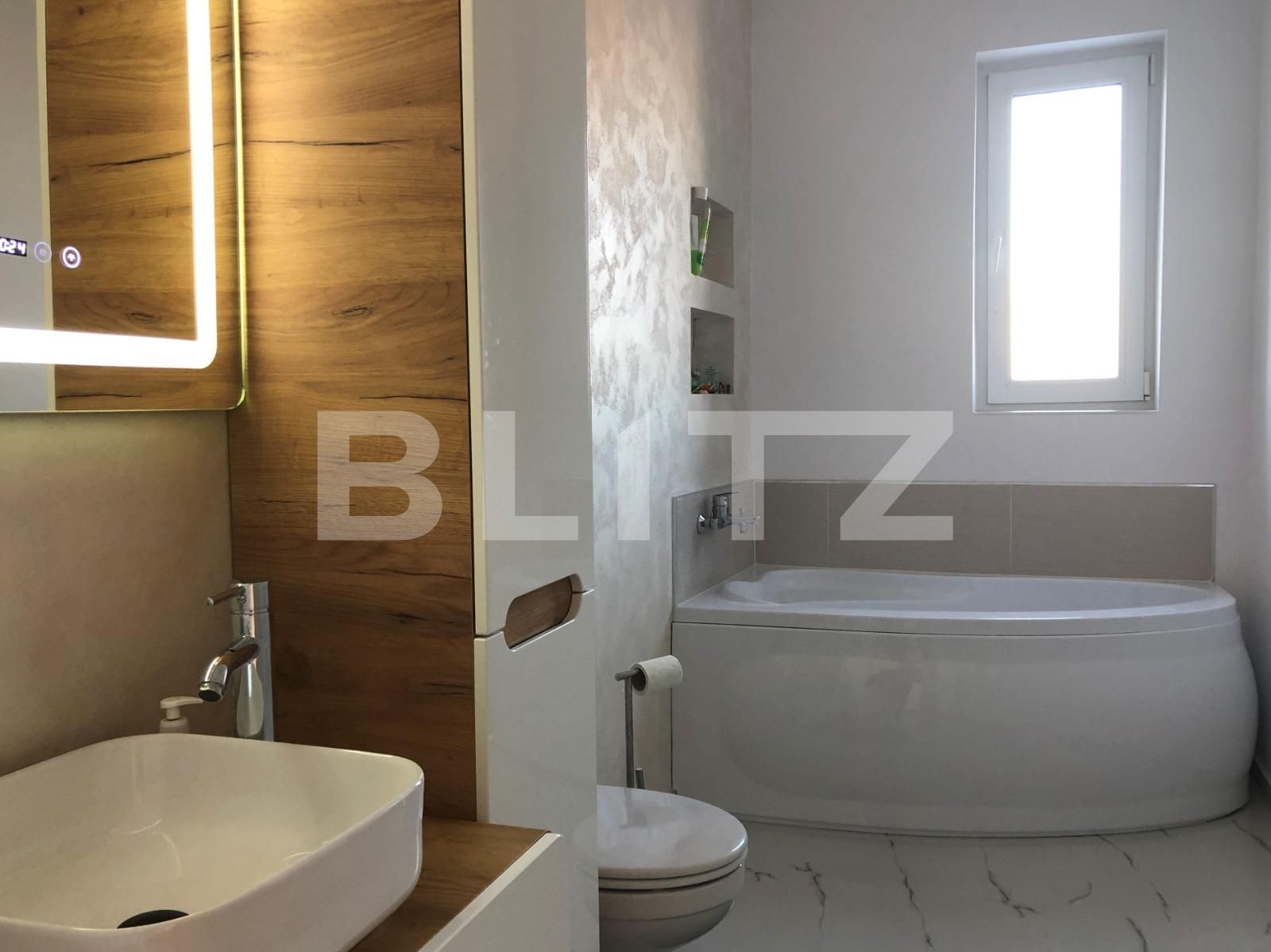 Apartament tip penthouse de vanzare 4 camere decomandat Targu Mures BLITZ 77601AV | Poza16