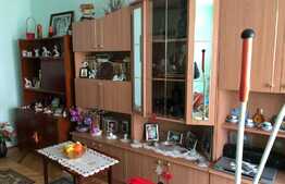 Investiție! Apartament cu 2 camere, decomandat, ideal pentru un cuplu, zona Unirii