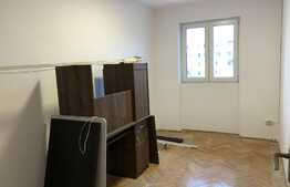 Apartament de 3 camere, 55 mp, decomandat, zona Dâmbu
