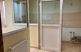 Apartament de 3 camere, 80 mp, zonă semicentrală