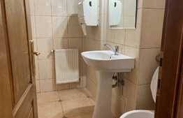 Apartament de 3 camere, 80 mp, zonă semicentrală