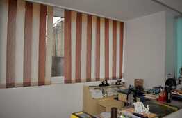 Apartament de 3 camere decomandat, 78 mp, cartierul Dambu