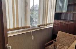 Apartament de închiriat cu 2 camere, 50 mp utili, balcon, zona Cornișa!