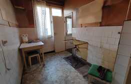 Investiție! Apartament cu 2 camere, semidecomandat, zonă Centrală