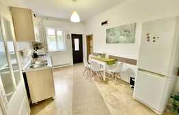 Apartament de 2 camere, 75 mp, 2 locuri parcare, zona Cornișa!