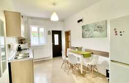 Apartament de 2 camere, 75 mp, 2 locuri parcare, zona Cornișa!