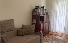 Apartament cu 3 camere, decomandat, ideal pentru o familie, zona Dâmbu