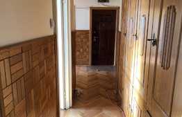 Investiție! Apartament de 3 camere, decomandat, zona Tudor
