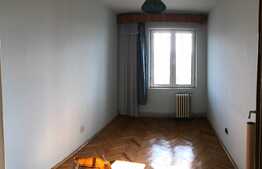 Investiție! Apartament de 3 camere, decomandat, zona Tudor