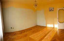 Investiție! Apartament de 3 camere, decomandat, zona Tudor