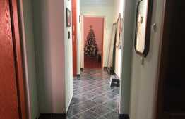 Apartament spațios de 3 camere, 70 mp, decomandat, zona Tudor