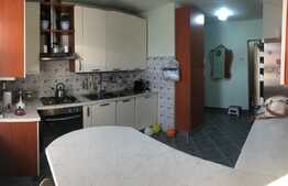 Apartament spațios de 3 camere, 70 mp, decomandat, zona Tudor