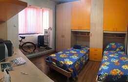 Apartament spațios de 3 camere, 70 mp, decomandat, zona Tudor