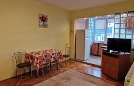 Apartament de închiriat de 3 camere, 60 mp, în zona Dacia!