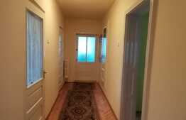 Apartament de 3 camere, terasa, zona Cornișa!