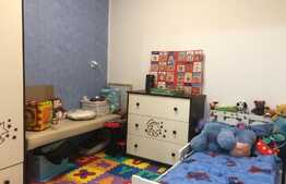 Apartament de 3 camere, modern, semidecomandat, zona Tudor