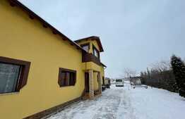 Casa de vânzare cu 5 camere, 1100 mp teren, Periș 