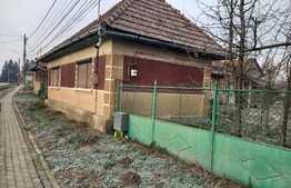 Casa de 120 mp si teren de 2500 mp teren in Acatari