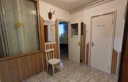 Apartament de 5 camere, 78 mp, decomandat, zona Budai