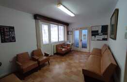 Apartament de 5 camere, 78 mp, decomandat, zona Budai