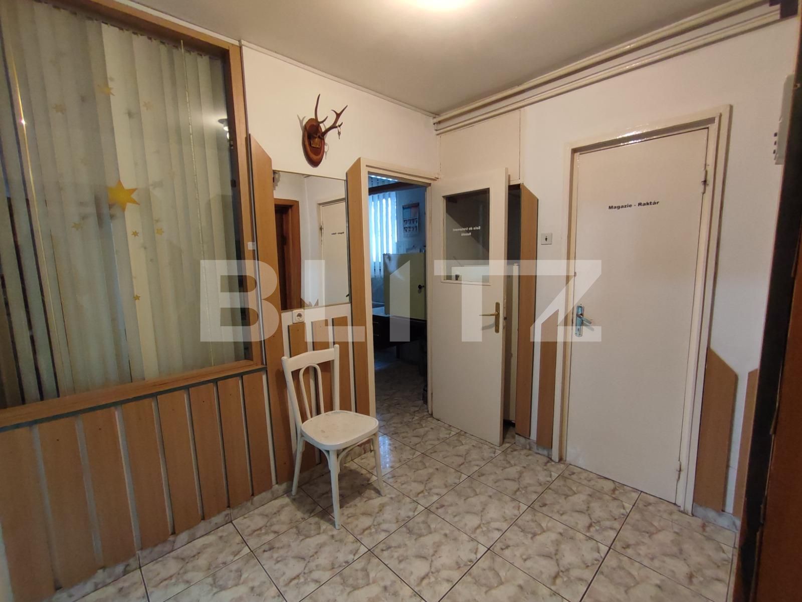 Apartament de vanzare 5 camere semidecomandat circular cabinet medical Targu Mures BLITZ 79543AV | Poza8