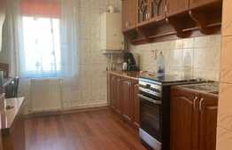 Oportunitate! Apartament de 3 camere, 90 mp, decomandat, zona Cristești