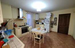 Apartament 3 camere, 80 mp, cu terasa, zona Unic, 7 Noiembrie