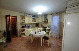Apartament 3 camere, 80 mp, cu terasa, zona Unic, 7 Noiembrie