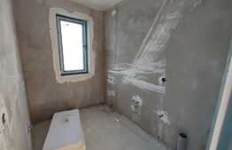 Apartament de 2 camere, semifinisat, decomandat, 54 mp, zona Unirii