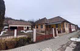 Casa gospodareasca in Chinari, la 10 Km de Targu Mures