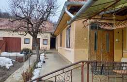 Casa gospodareasca in Chinari, la 10 Km de Targu Mures