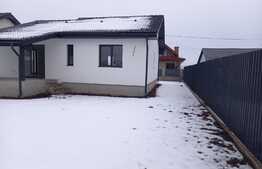 Casa noua pe un nivel, semifinisata, 93 mp si teren de 580 mp, in Sangeorziu de Mures